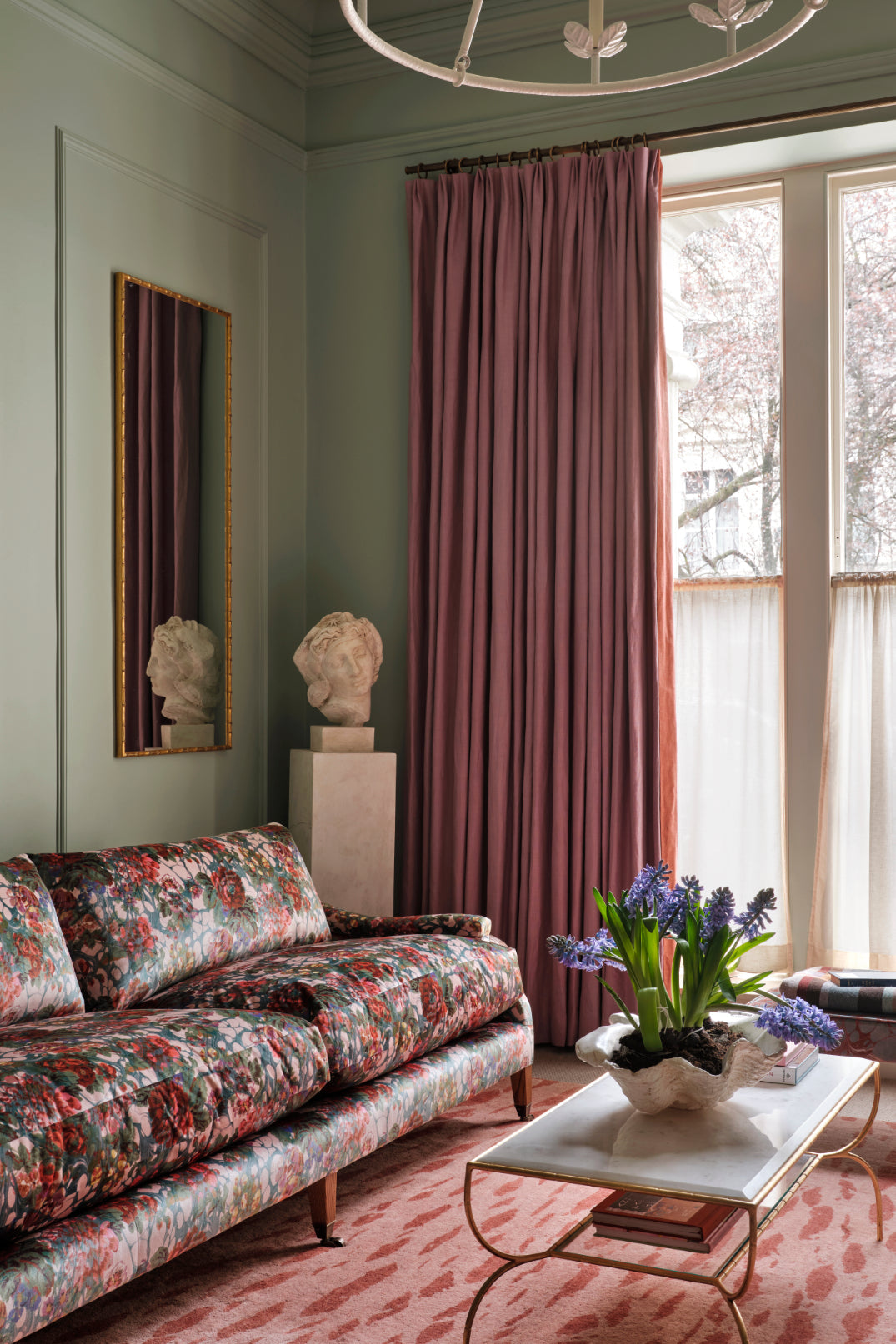 How to Choose Upholstery Fabric for a Sofa