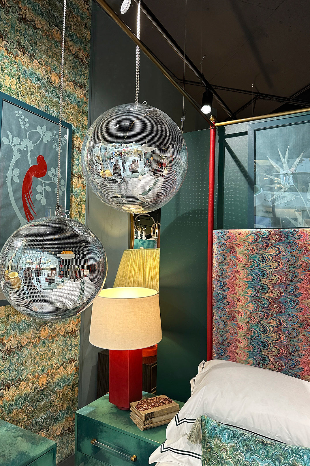 Susi Bellamy Featured in the Julian Chichester Window - Designed by Jeffreys Interiors